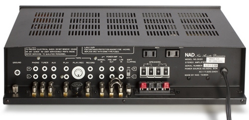 NAD 3020 