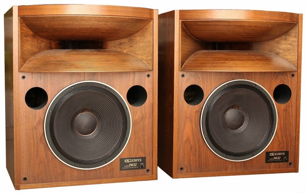 Pioneer EXCLUSIVE model 2402