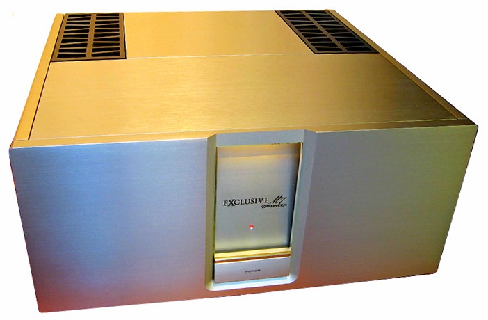 Pioneer EXCLUSIVE M7