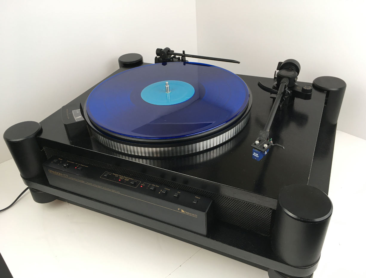 Nakamichi Dragon Computing Turntable